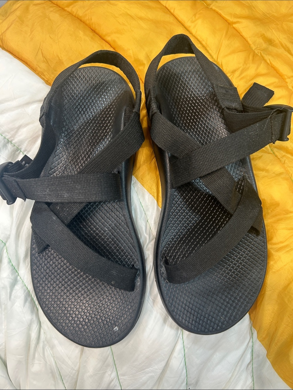 Chaco Black strap Mens 11 Outdoor Sandals